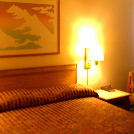 Colorado River Value Inn Bullhead City Zewnętrze zdjęcie