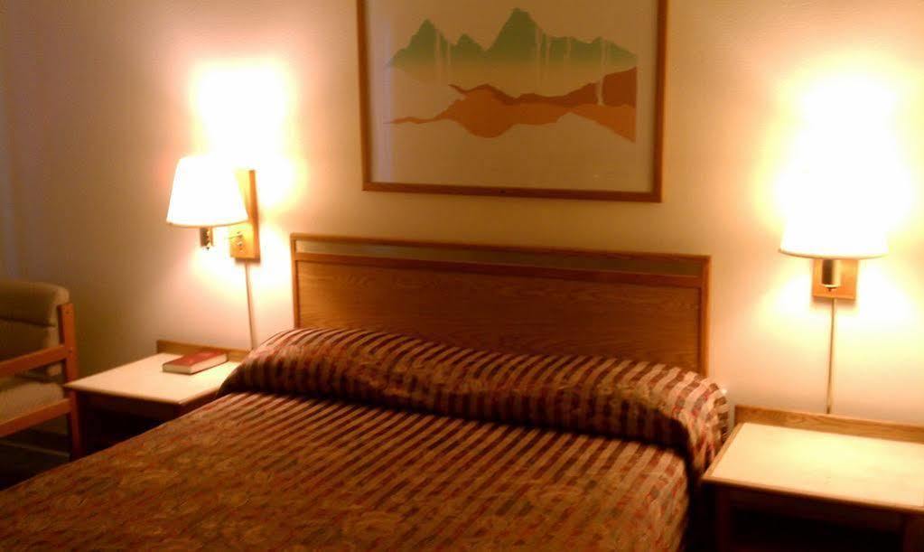 Colorado River Value Inn Bullhead City Zewnętrze zdjęcie
